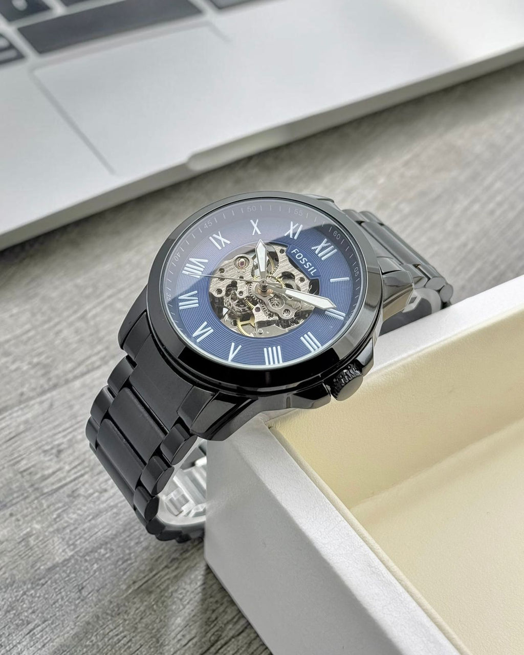 fashion is FOSSIL